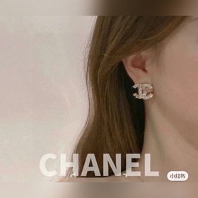 Chanel - классическая модель с двойной буквой C. Оригинальный диз