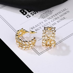 CHANEL Новая модель сережек Chanel в форме листьев с овальной опр