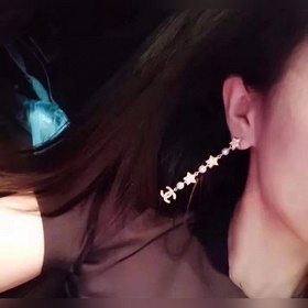 Chanel маленькие серьги с бриллиантами в форме пятиконечной звезд