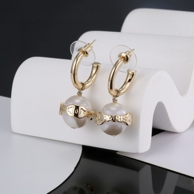Chanel, новая коллекция раннего лета, серия «Египет», серьги-гвоз