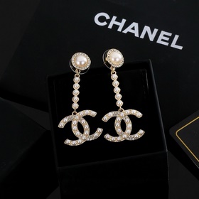 Chanel серьги-гвоздики, точная копия оригинала, высококачественна