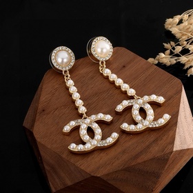 Chanel серьги-гвоздики, точная копия оригинала, высококачественна