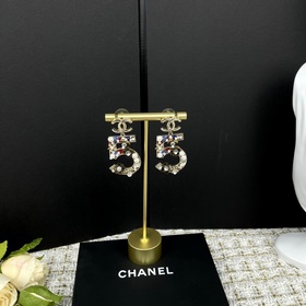 Chanel 5 номер, серьги, изготовленные вручную