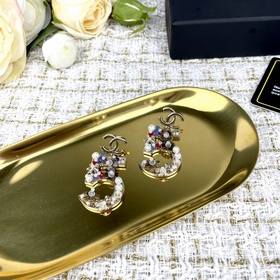 Chanel 5 номер, серьги, изготовленные вручную