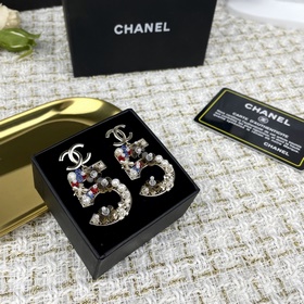 Chanel 5 номер, серьги, изготовленные вручную