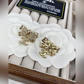 Chanel Серьги с бриллиантами бантиком