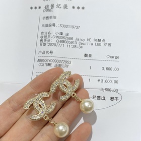 Chanel, новая коллекция ранней осени, серьги с двойным C из золот