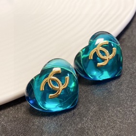 Chanel буквы C в форме сердца, весна-лето, новые цветные серьги. 