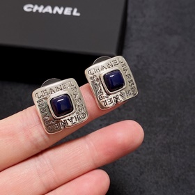 Chanel Small Double C Letter Kangpeng Series Vintage Antique Earr