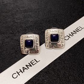 Chanel Small Double C Letter Kangpeng Series Vintage Antique Earr