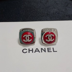 Chanel маленькие серьги с двойным C-образным мотивом в красном цв