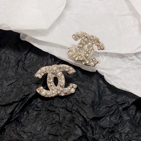 Рекомендуемое на Little Red Book： новые серьги Chanel с бриллиант