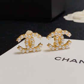 CHANEl маленькие серьги-клипсы в стиле «маленький аромат», не тре