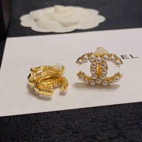 CHANEl маленькие серьги-клипсы в стиле «маленький аромат», не тре