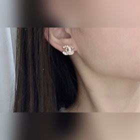 CHANEL Серьги с полудрагоценными камнями жемчугом ·Самые красивые
