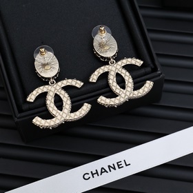 Chanel ретро серьги с двойной буквой C Большой подвес в форме дво