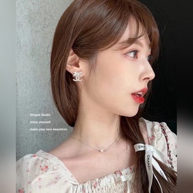 Серьги-бабочки Chanel, роскошный стиль, великолепный вид. Классич