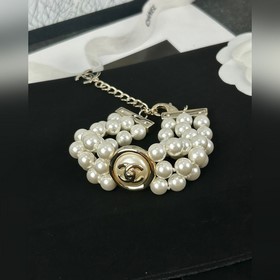 Chanel Круглые пуговицы из смолы, три ряда жемчуга, массивная мод
