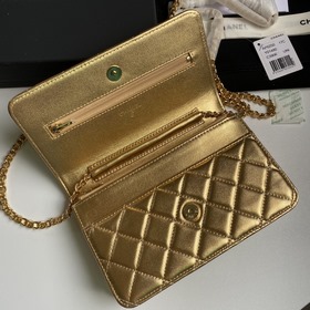 Усовершенствованная версия сумки CHANEL WOC с магнитной застежкой