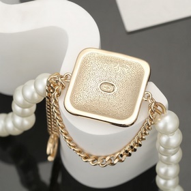 CHANEL Небольшое квадратное колье с жемчужинами, высокое качество