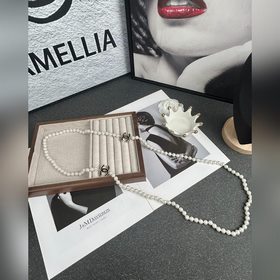 Chanel Черный эмалевый двойной C жемчужный цепочка для свитера