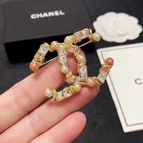Брошь CHANEL – это украшение, которое лучше всего понимают женщин
