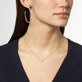-Фотография витрины, фотография на модели -CHAUMET BEE MY LOVE Се
