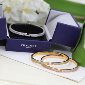 Браслет CHAUMET Простое воплощение модной красоты. Прекрасно смо