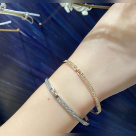 Браслет CHAUMET Простое воплощение модной красоты. Прекрасно смо