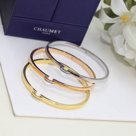 Браслет CHAUMET Простое воплощение модной красоты. Прекрасно смо