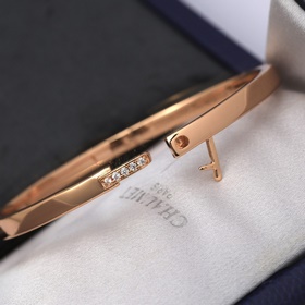 Браслет CHAUMET Простое воплощение модной красоты. Превосходный 