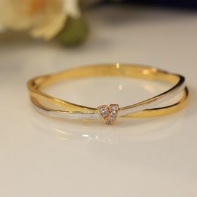 Гладкая поверхность [925055] Браслет Chaumet Простое воплощение