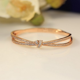 【960】 Браслет Chaumet Простое воплощение модной красоты. Превосх