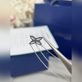 Браслет Chaumet Браслет Chaumet Liens с жемчугом белого цвета явл