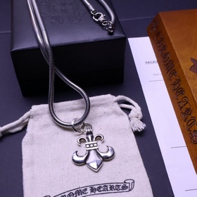 Ожерелье Chrome Hearts с различными узорами неповторимым дизайном