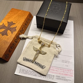 Золотое классическое колье Chrome Hearts с уникальным дизайном ви