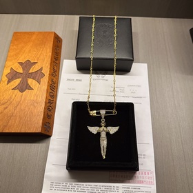 Золотое классическое колье Chrome Hearts с уникальным дизайном ви
