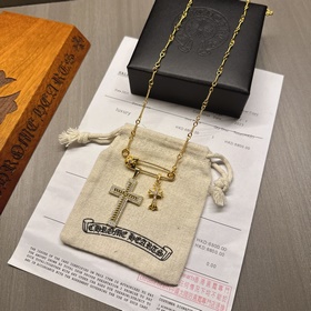 Золотое классическое колье Chrome Hearts с уникальным дизайном и 