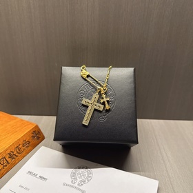 Золотое классическое колье Chrome Hearts с уникальным дизайном и 