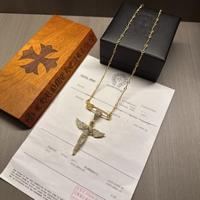 Золотое классическое колье Chrome Hearts с уникальным дизайном и 