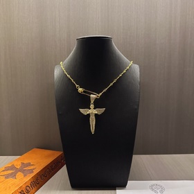 Золотое классическое колье Chrome Hearts с уникальным дизайном и 