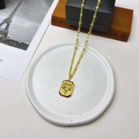 Ожерелье Chrome Hearts с уникальным дизайном и узором, отличающим