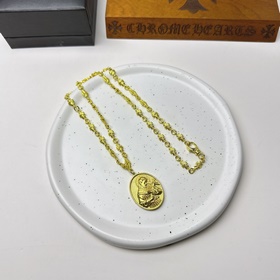 Ожерелье Chrome Hearts, с уникальным дизайном и узором, представл