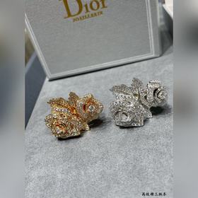 Материал： V-Gold. Код： 678. Кольцо Dior с двумя розами. Коллекция