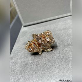 Материал： V-Gold. Код： 678. Кольцо Dior с двумя розами. Коллекция