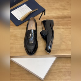 Качество подошвы из натуральной кожи Торговая марка： Dior* «Диор»