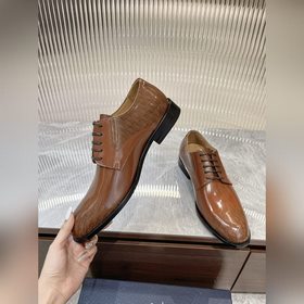 Dior Timeless Derby – это классическая элегантность. Изысканный в