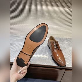 Dior Timeless Derby – это классическая элегантность. Изысканный в