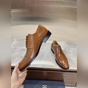 Dior Timeless Derby – это классическая элегантность. Изысканный в