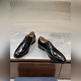 Dior Timeless Derby – это классическая элегантность. Изысканный в